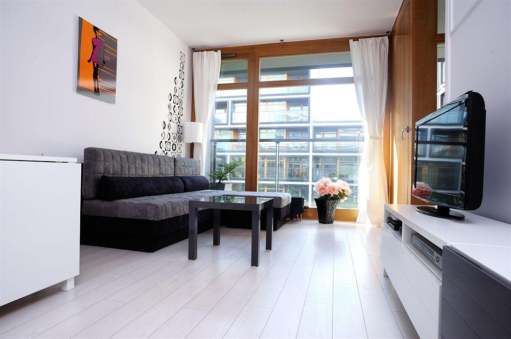 Exclusive Apartments - Wola Residence วอร์ซอ ภายนอก รูปภาพ